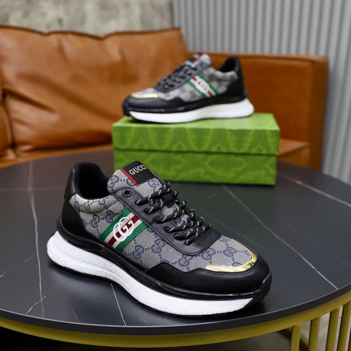 Ex-factory price: 462💰🙅‍♂️🙅‍♂️🙅‍♂️ Brand: GUCCI Standard code: 38-44 (45 customized) Grade: Same as the official website Material: Original material splicing Comfortable and breathable lining Lightweight and wear-resistant sports outsole Style category: Men's fashionable casual shoes Running sneakers Distinguished luxury brand elements Top luxury Color: actual picture color
